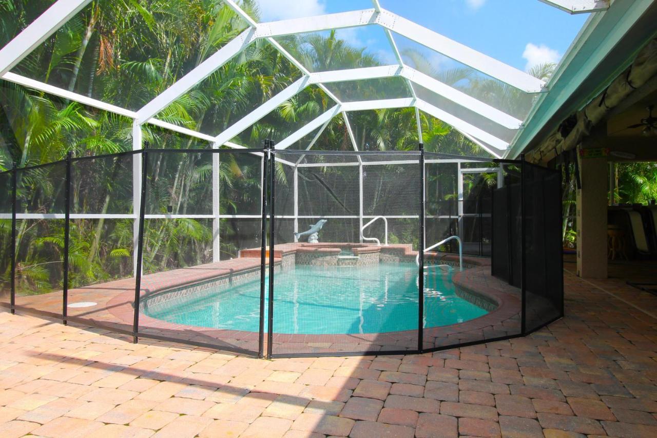 Luxury Home, Hot Tub, Heated Pool, Tiki Bar - Villa Spain Cape Coral Extérieur photo