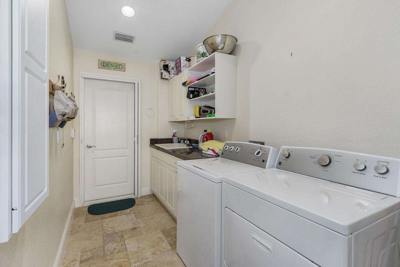 Luxury Home, Hot Tub, Heated Pool, Tiki Bar - Villa Spain Cape Coral Extérieur photo